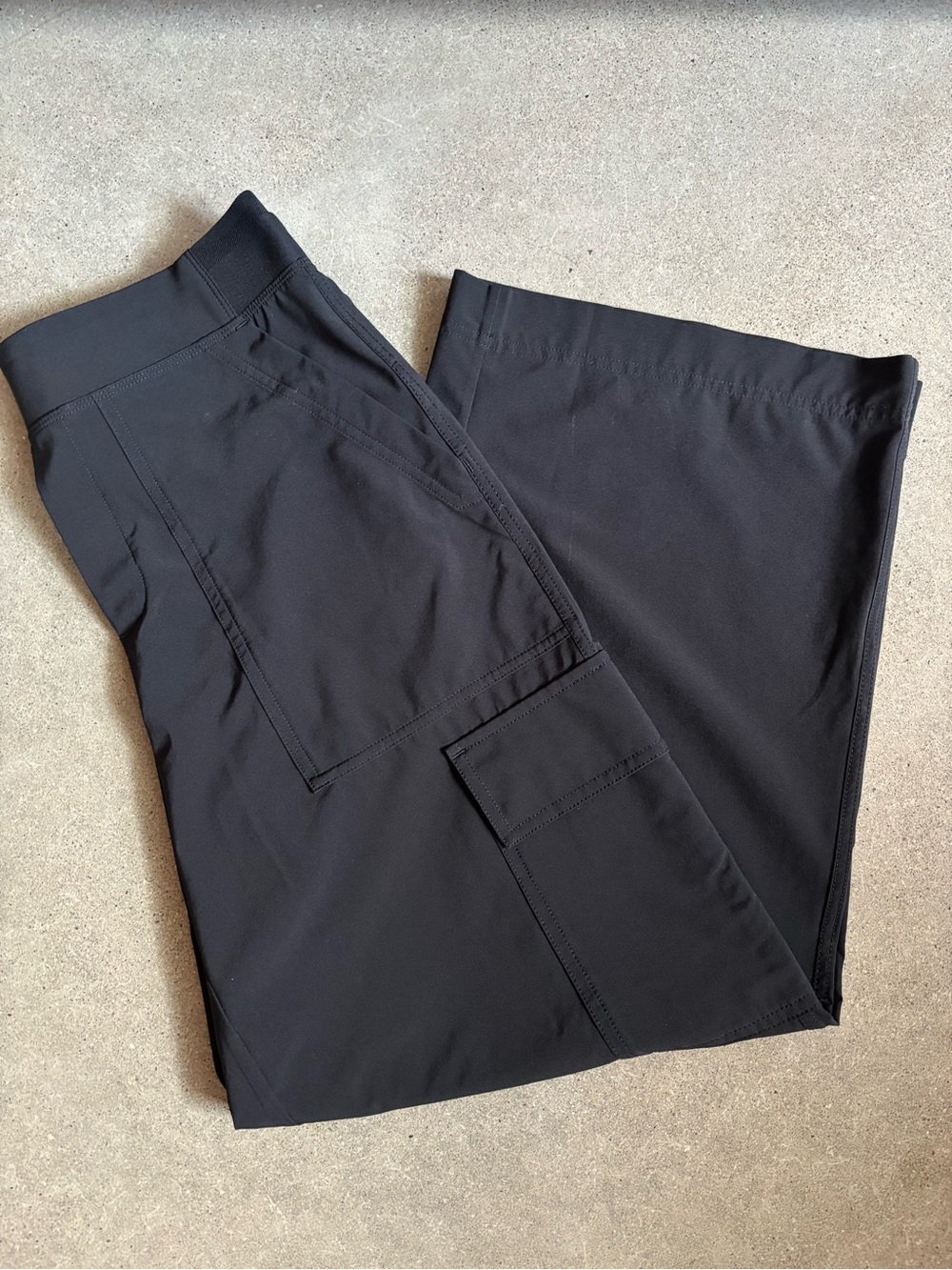 Athleta “Brooklyn” lightweight wide leg pants, black, Sz P8 - Picture 2 of 5
